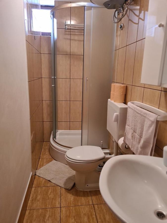 Apartmani Luka 茨里克韦尼察 外观 照片