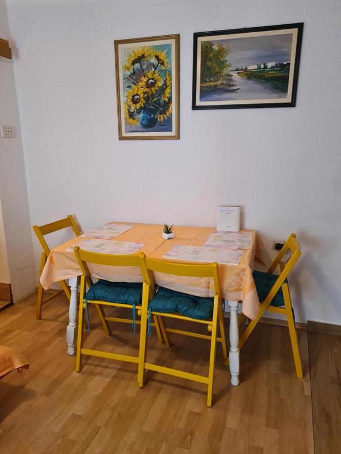 Apartmani Luka 茨里克韦尼察 外观 照片