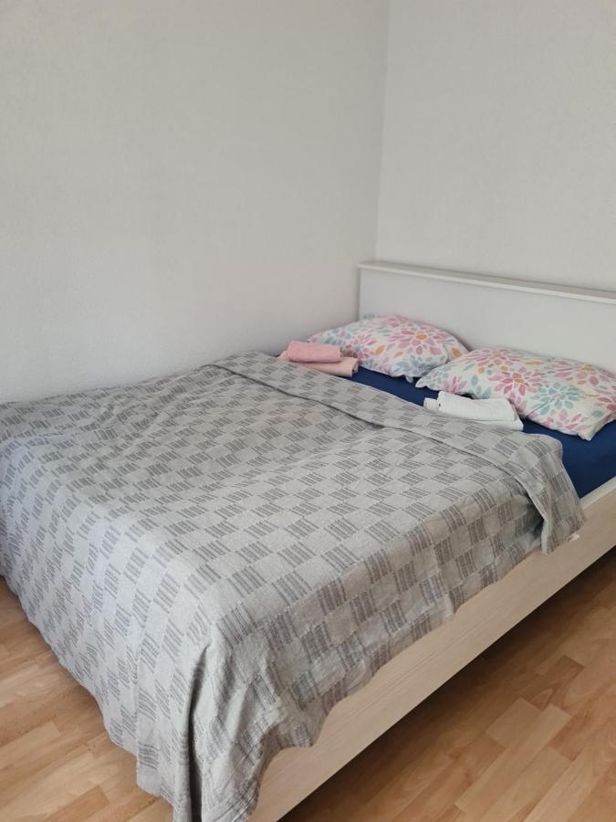 Apartmani Luka 茨里克韦尼察 外观 照片