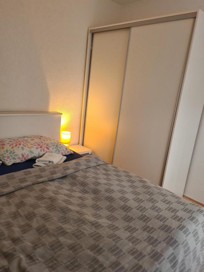 Apartmani Luka 茨里克韦尼察 外观 照片